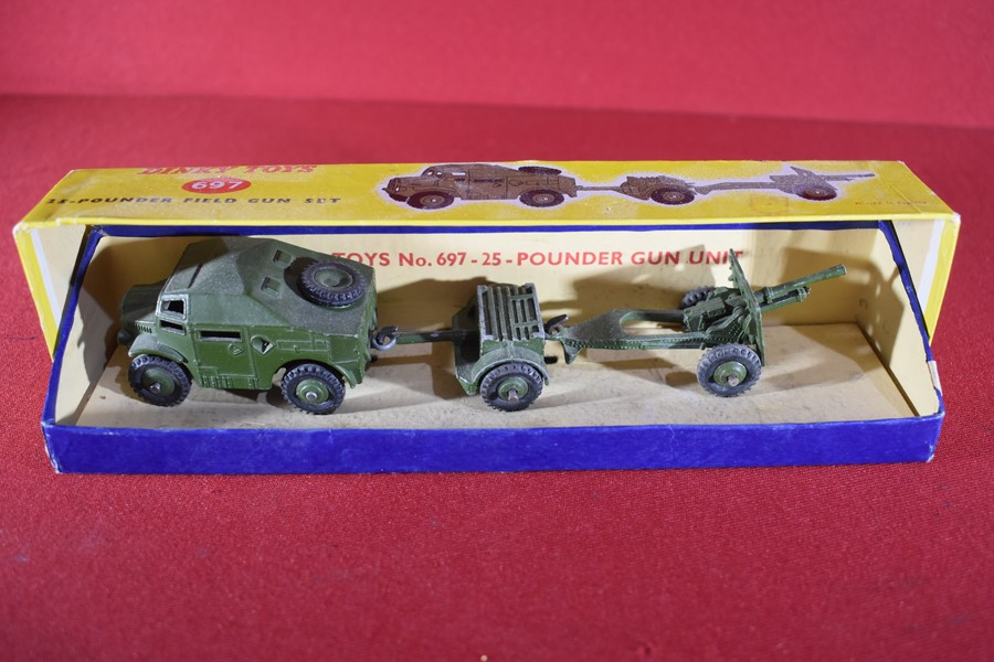 DINKY TOYS 25 POUNDER FIELD GUN SET 697 BOXED-SOLD
